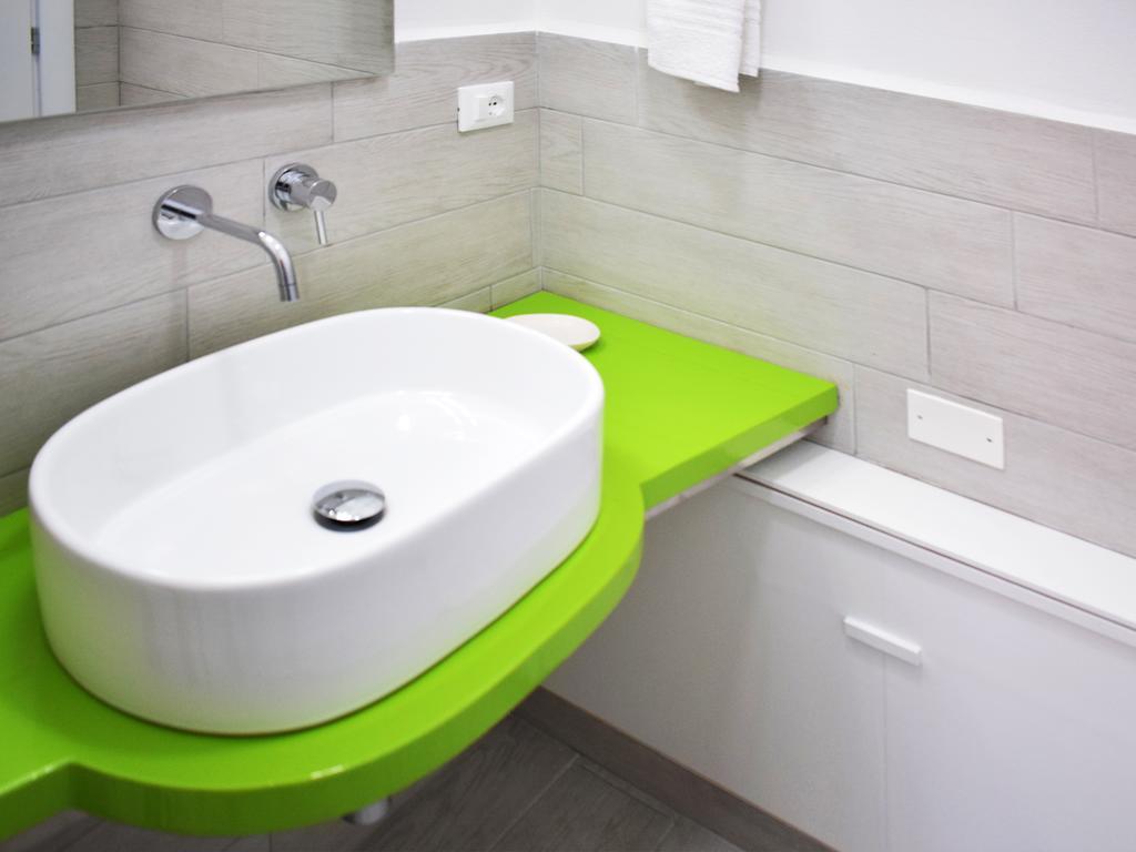Shower Shows Marsala Extérieur photo